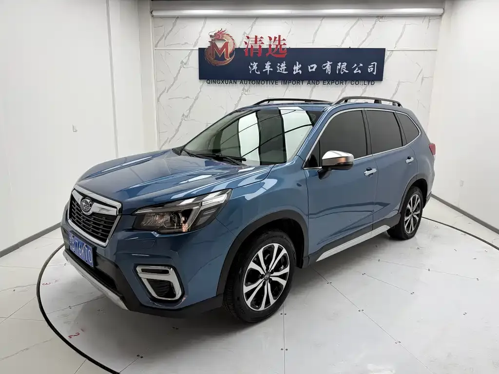 Subaru Forester — фото 1