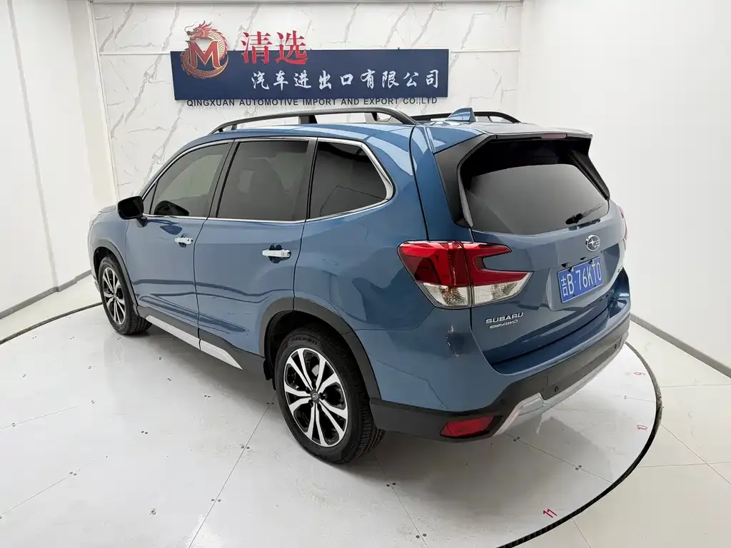 Subaru Forester — фото 5
