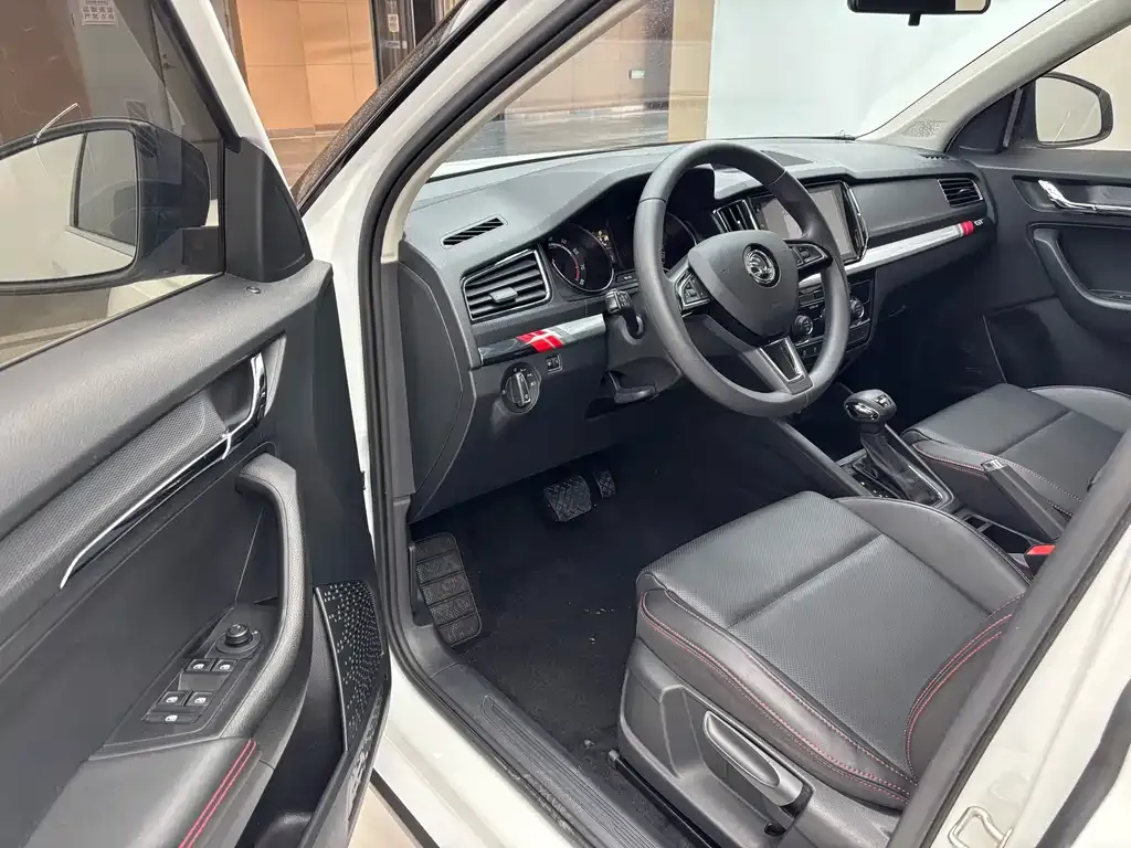Skoda Kamiq — фото 8