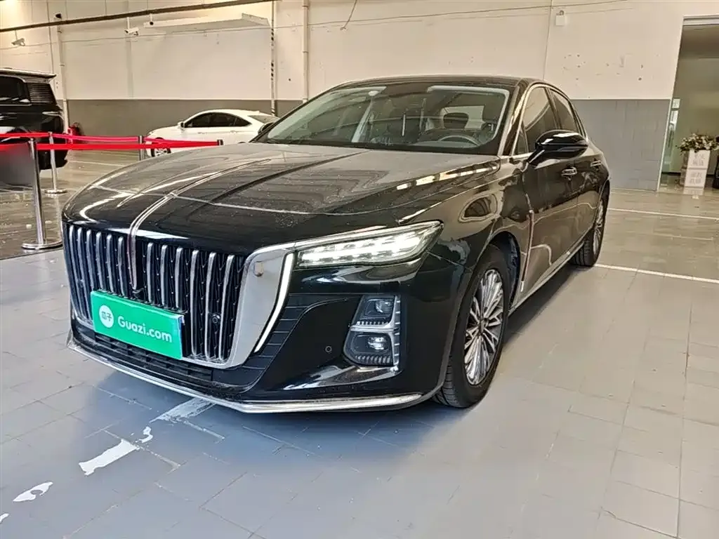 Hongqi H5 — фото 1