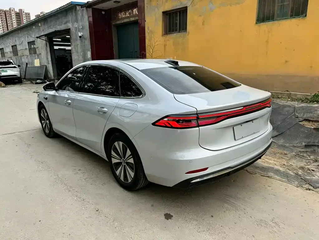 Geely 银河A7 EM — фото 7