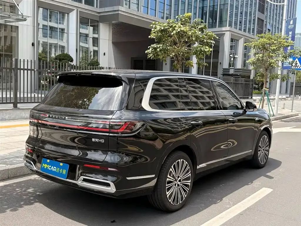 Geely Galaxy M9 — фото 10