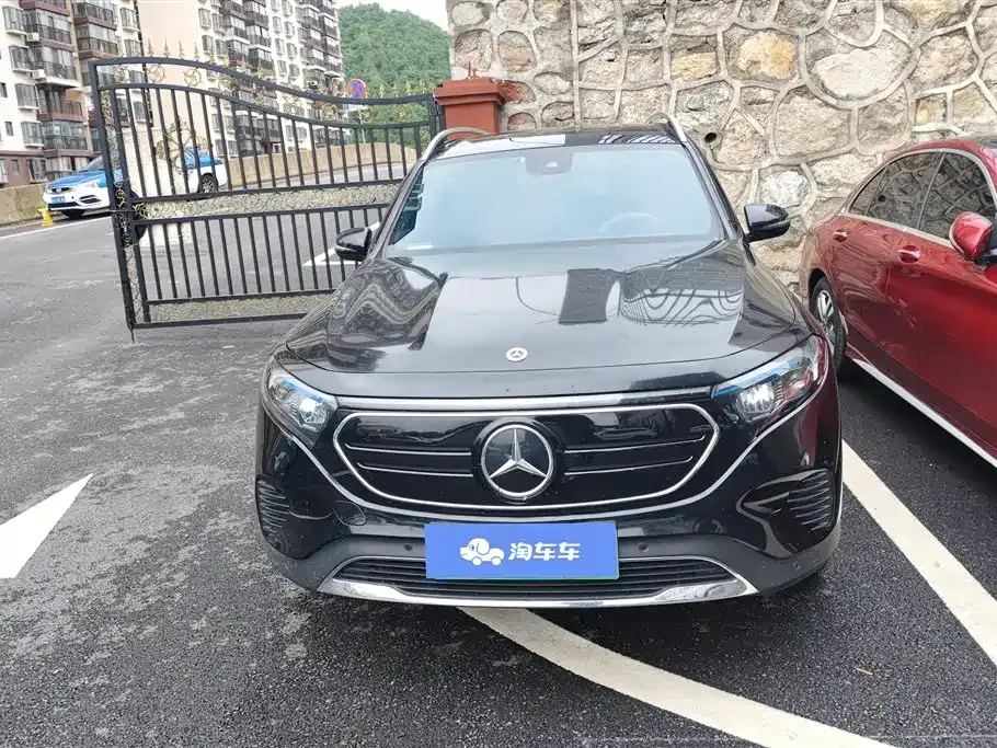 Mercedes-Benz EQB — фото 10
