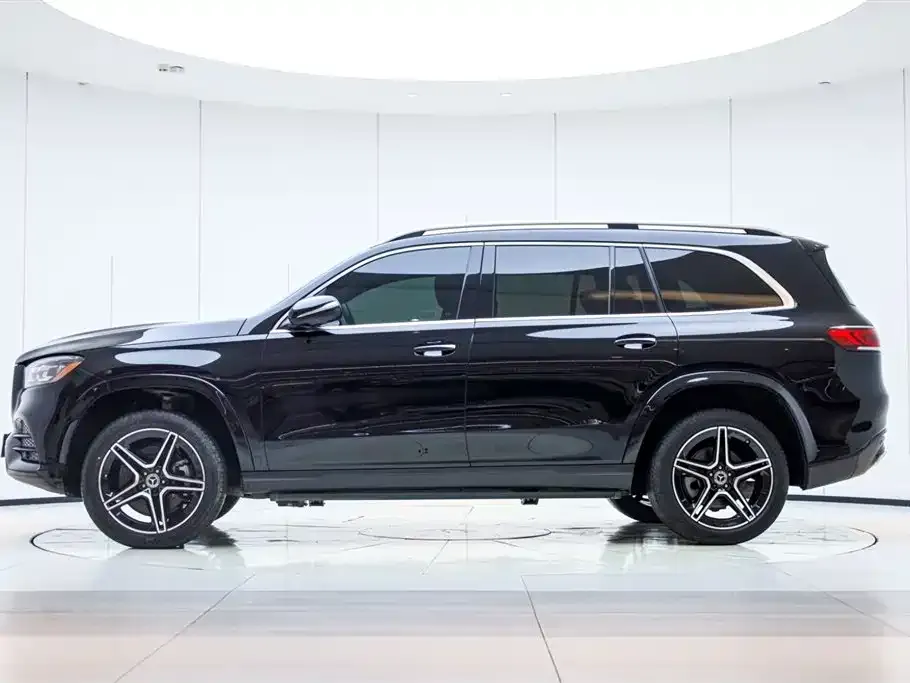 Mercedes-Benz GLS — фото 10