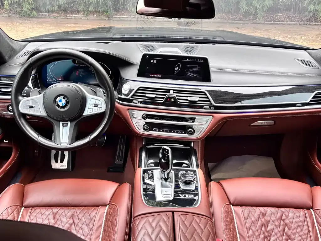 BMW 7 Series — фото 4