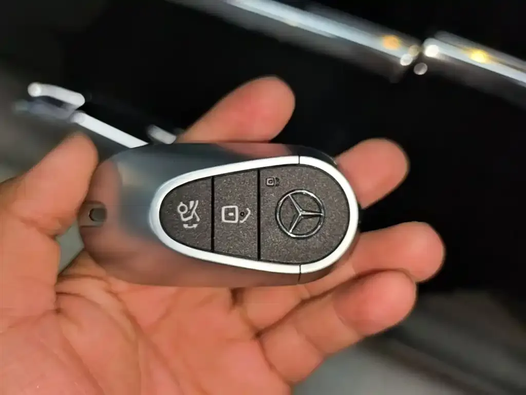Mercedes-Benz E-Class New Energy — фото 2