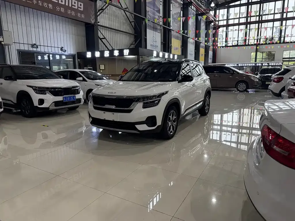 Kia KX3 — фото 1