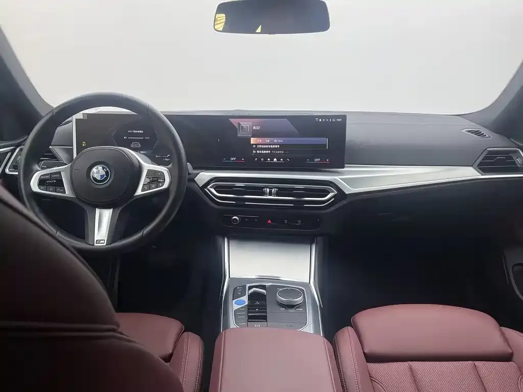 BMW i4 — фото 7