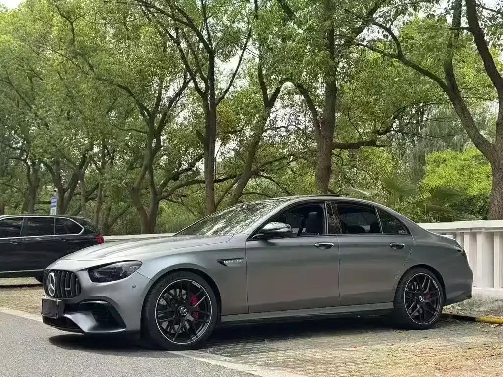 Mercedes-Benz E-Class AMG — фото 1