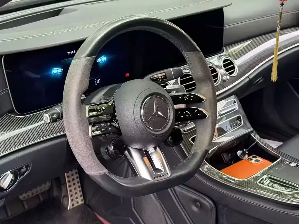 Mercedes-Benz E-Class AMG — фото 4