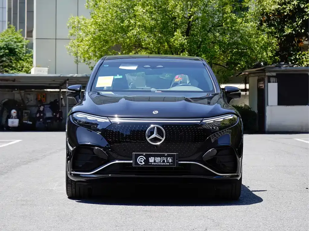Mercedes-Benz EQS SUV — фото 7