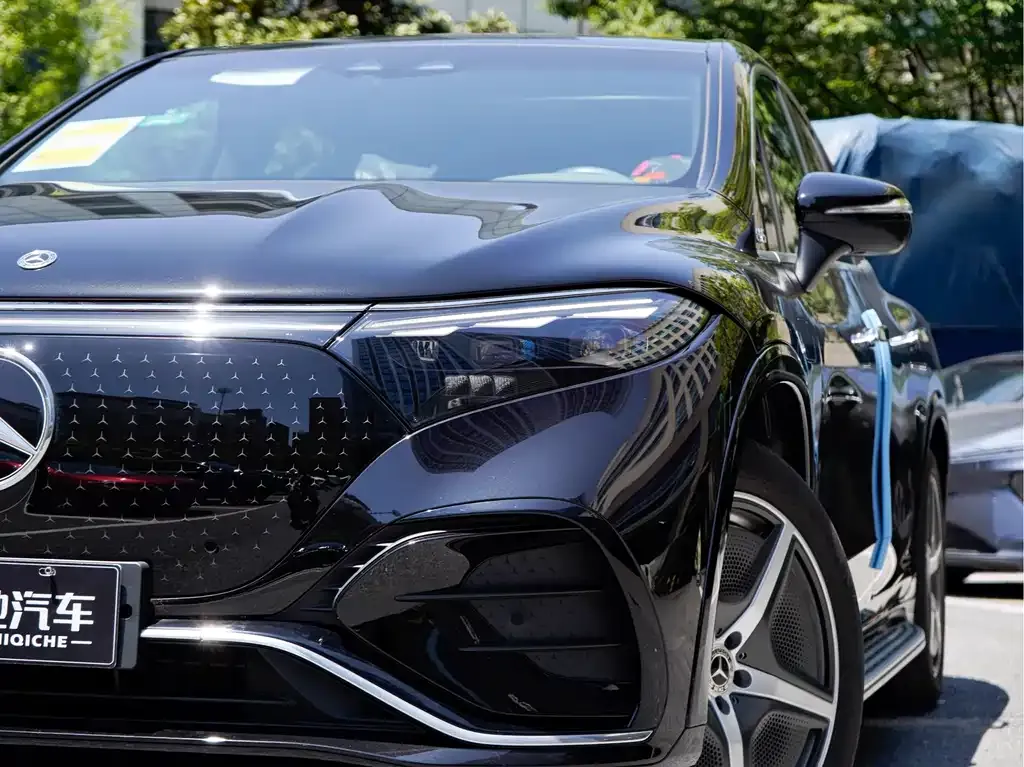 Mercedes-Benz EQS SUV — фото 6