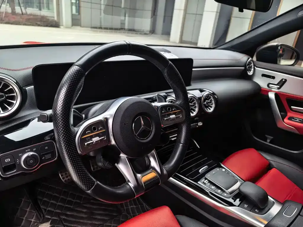 Mercedes-Benz A-Class AMG — фото 3