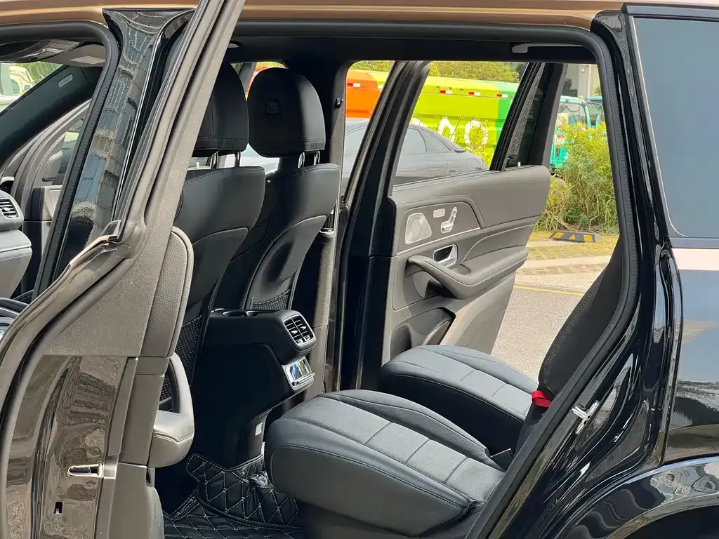 Mercedes-Benz GLS — фото 5