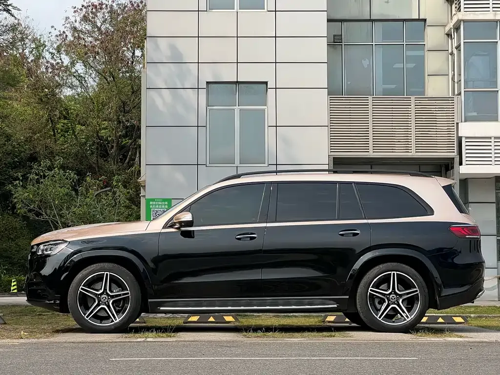 Mercedes-Benz GLS — фото 6