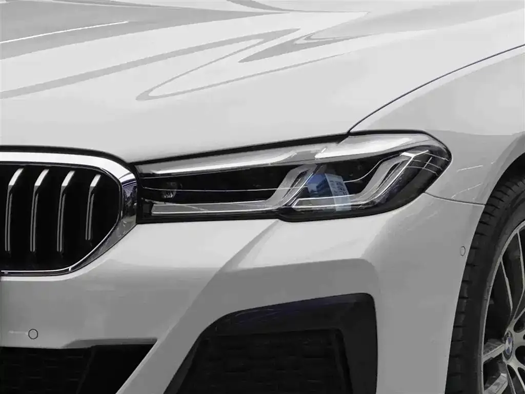 BMW 5 Series New Energy — фото 3