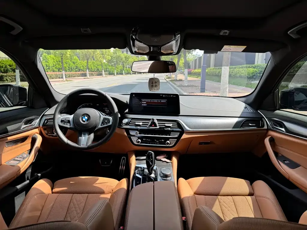 BMW 5 Series (Import) — фото 4