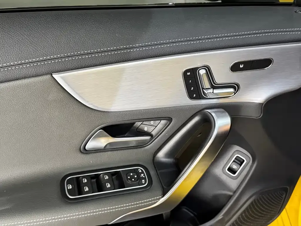 Mercedes-Benz CLA AMG — фото 8