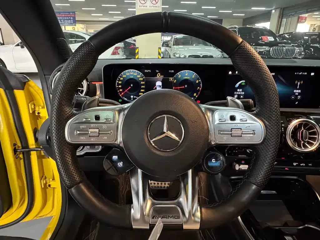Mercedes-Benz CLA AMG — фото 4