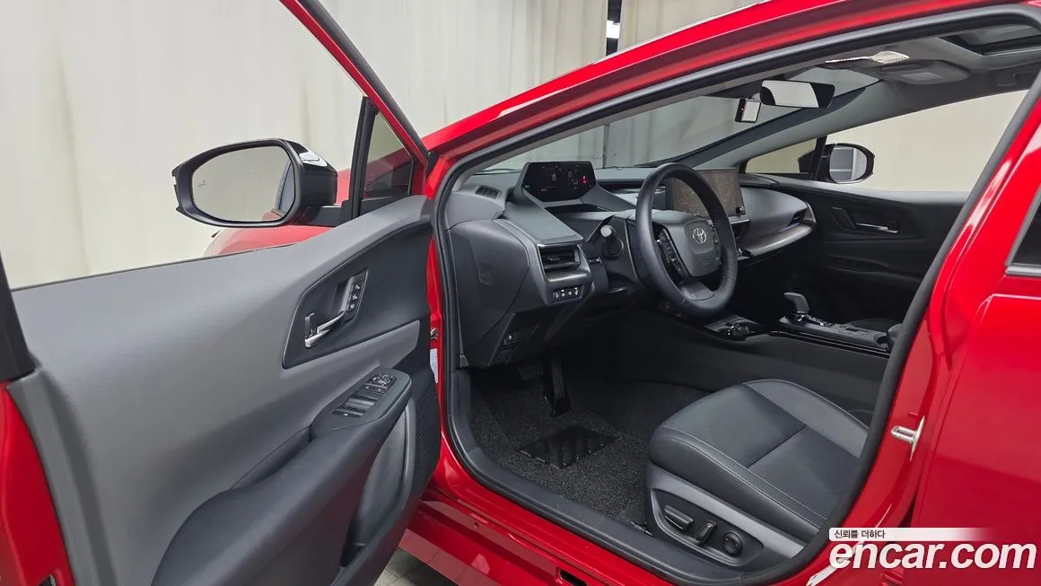 Toyota Prius — фото 7