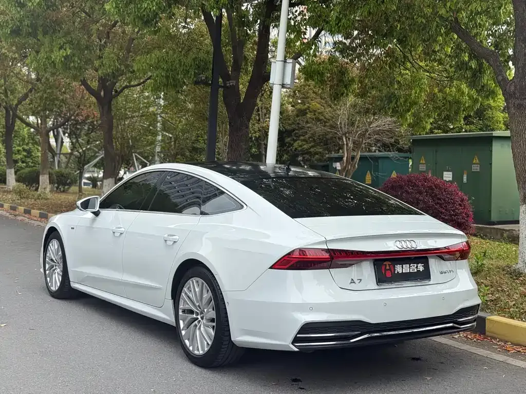 Audi A7 — фото 9