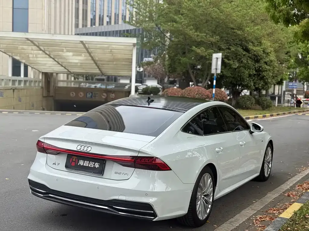 Audi A7 — фото 5