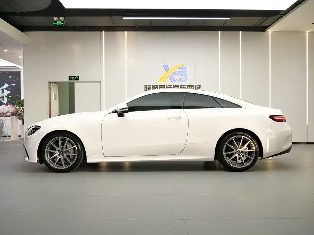 Mercedes-Benz E-Class (Import) — фото 3