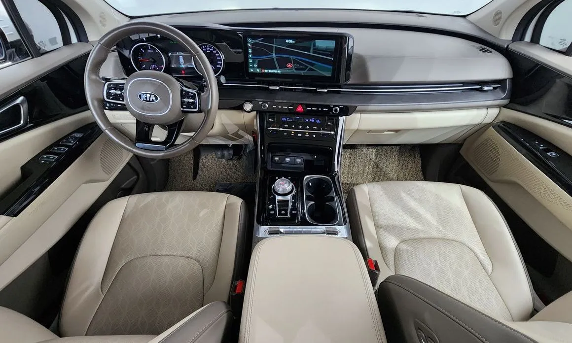 Kia Carnival — фото 9