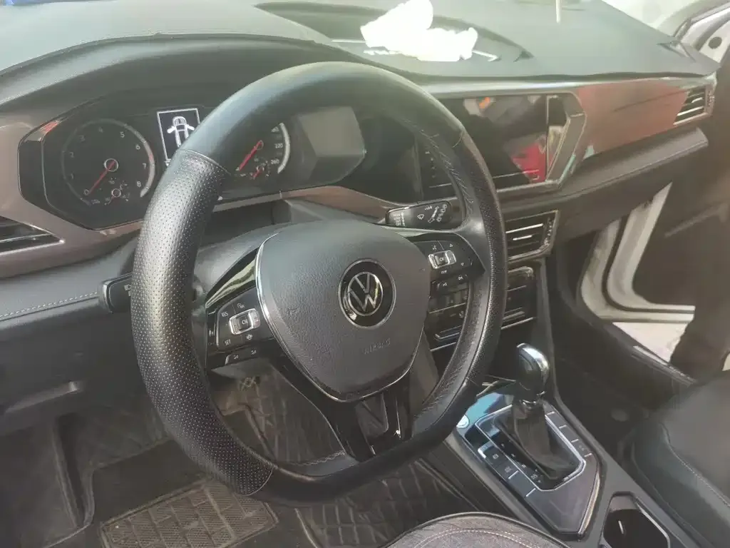 Volkswagen Tharu — фото 9