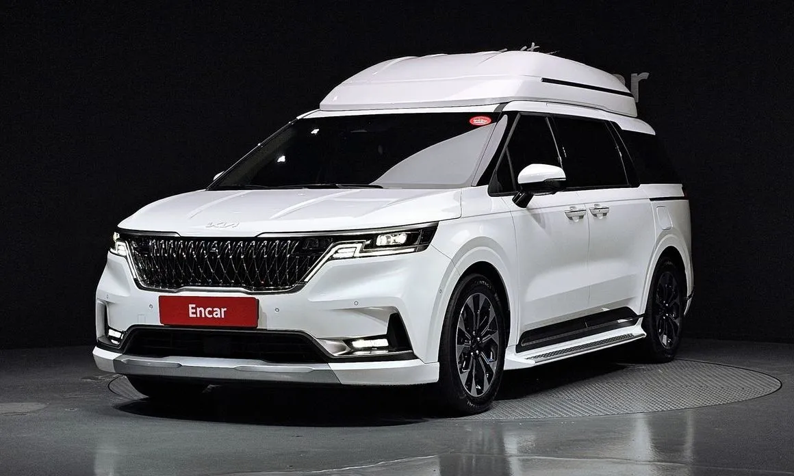 Kia Carnival — фото 1