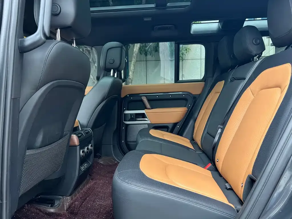 Land Rover Defender — фото 4