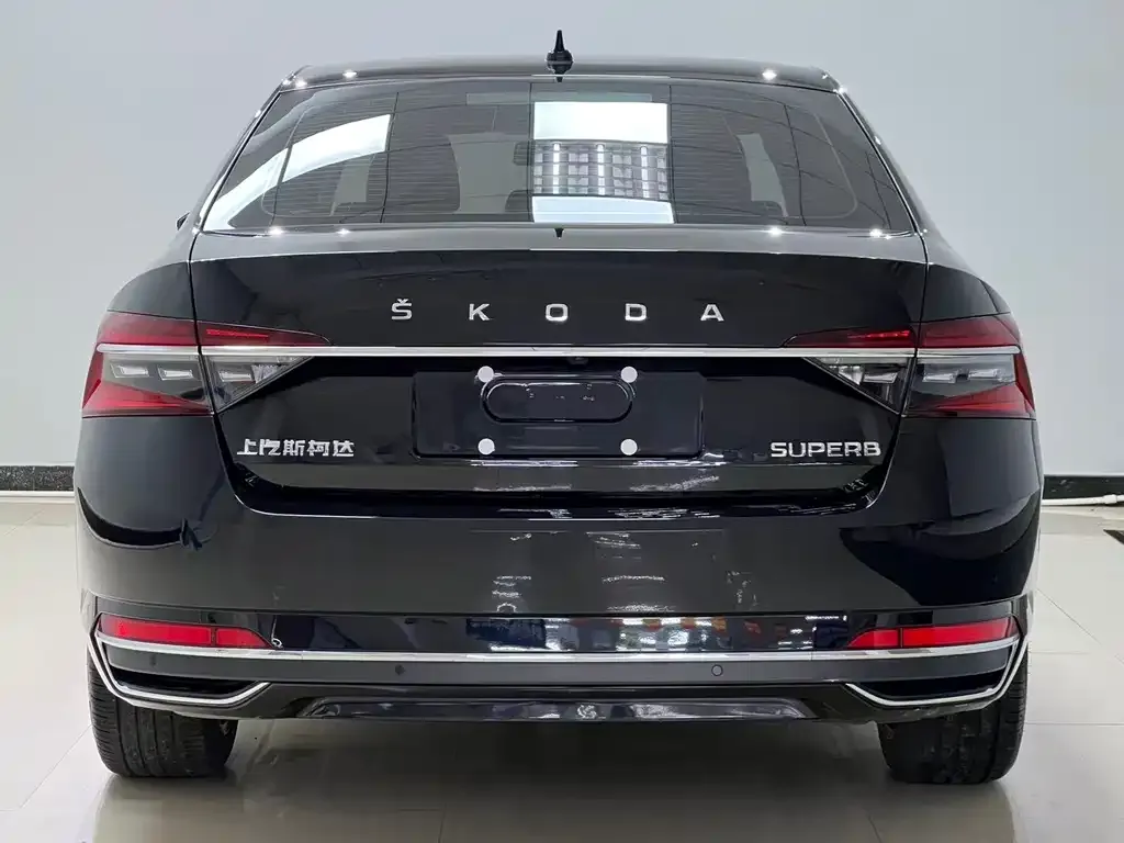 Skoda Superb — фото 3