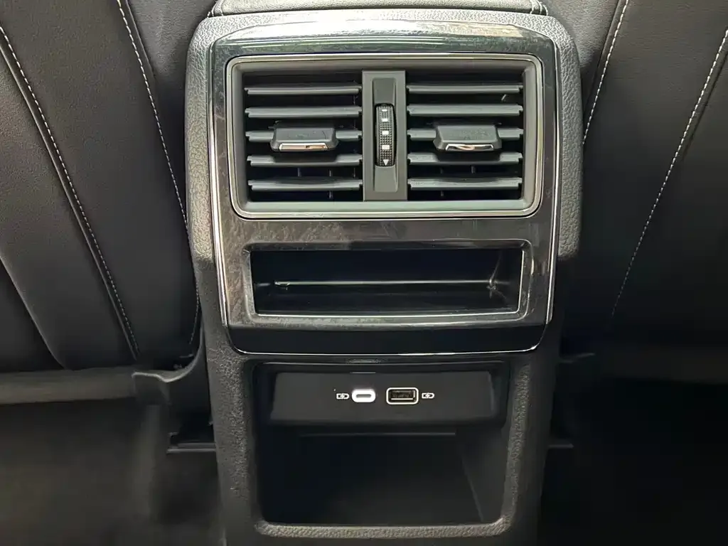 Skoda Superb — фото 5