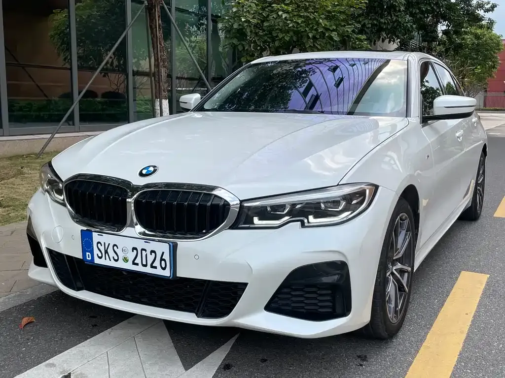 BMW 3 Series — фото 1
