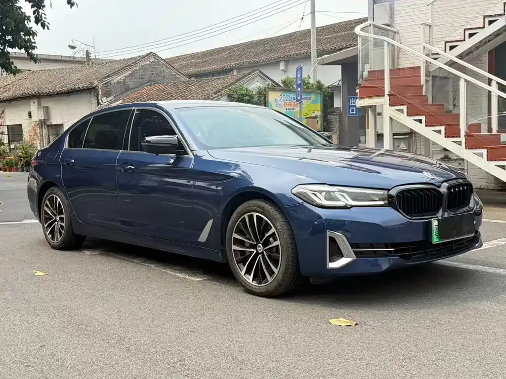 BMW 5 Series New Energy — фото 7