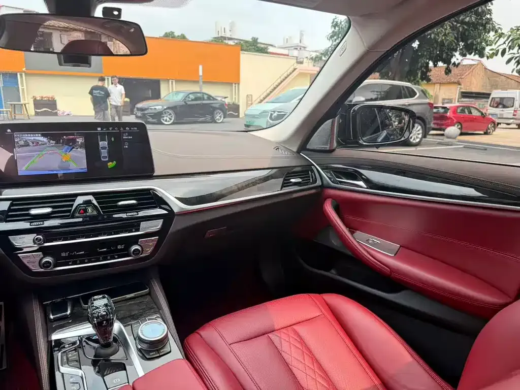 BMW 5 Series New Energy — фото 6