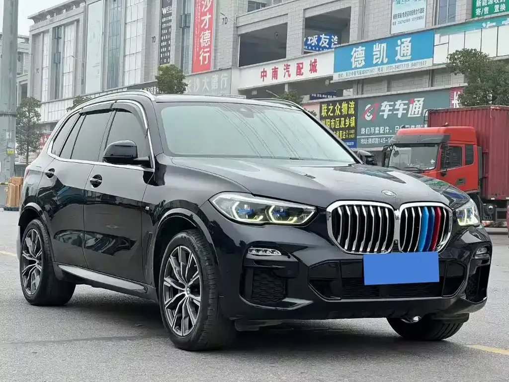 BMW X5 (Import) — фото 6