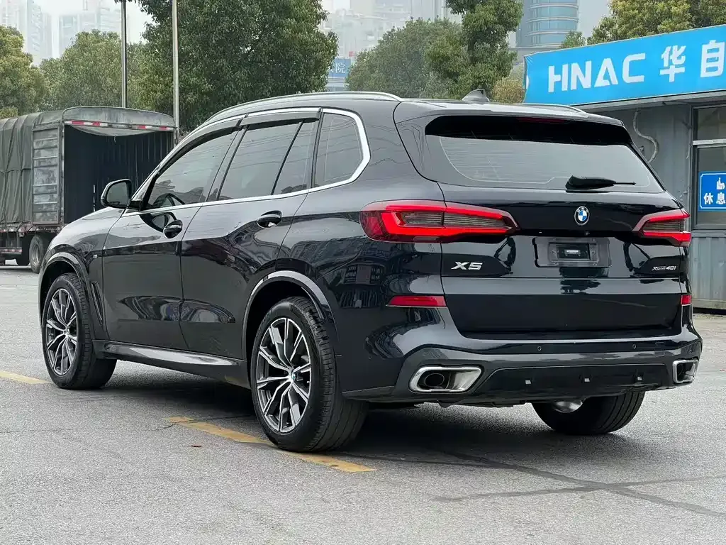 BMW X5 (Import) — фото 7