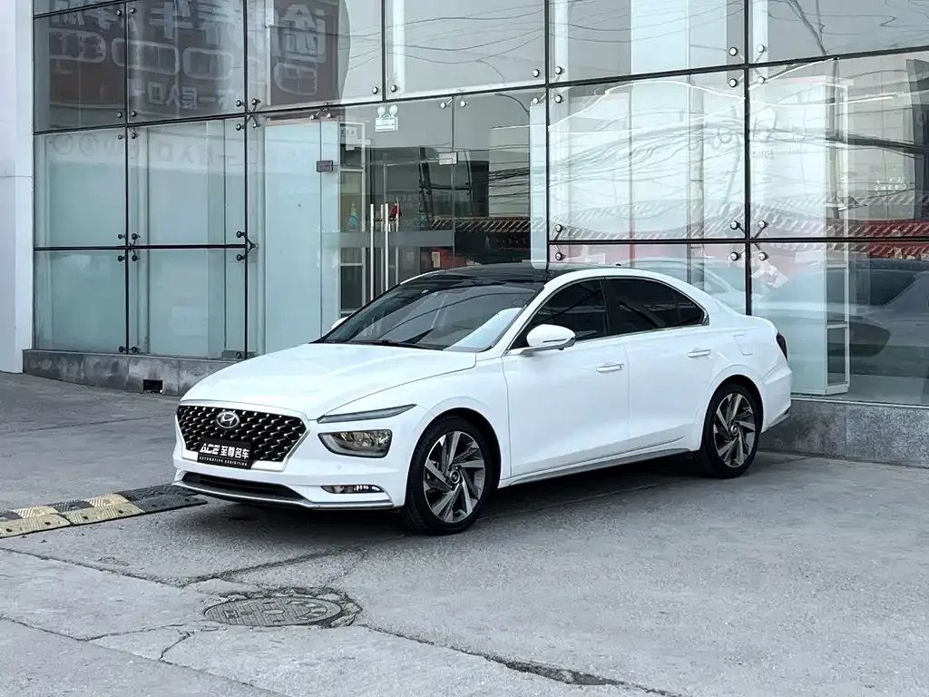 Hyundai Mistra — фото 1