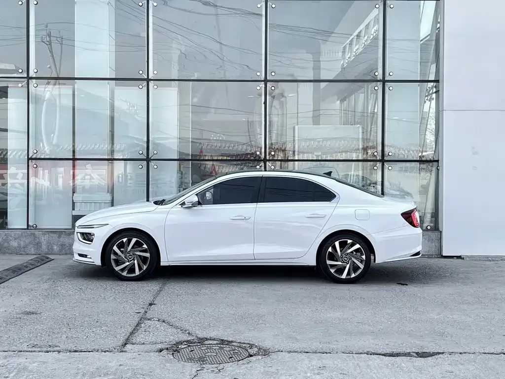 Hyundai Mistra — фото 4