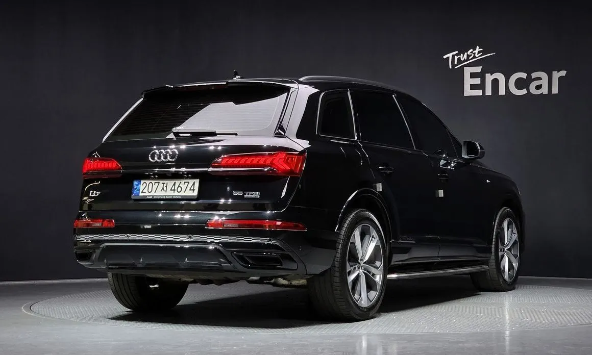 Audi Q7 — фото 5