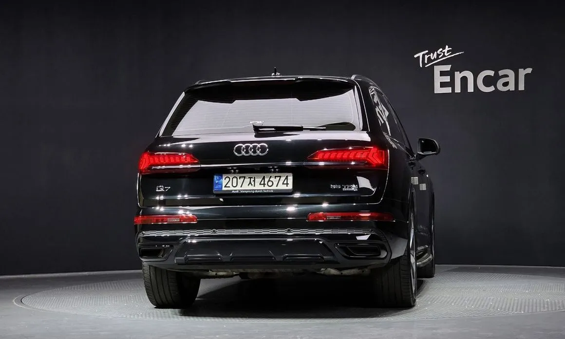 Audi Q7 — фото 2