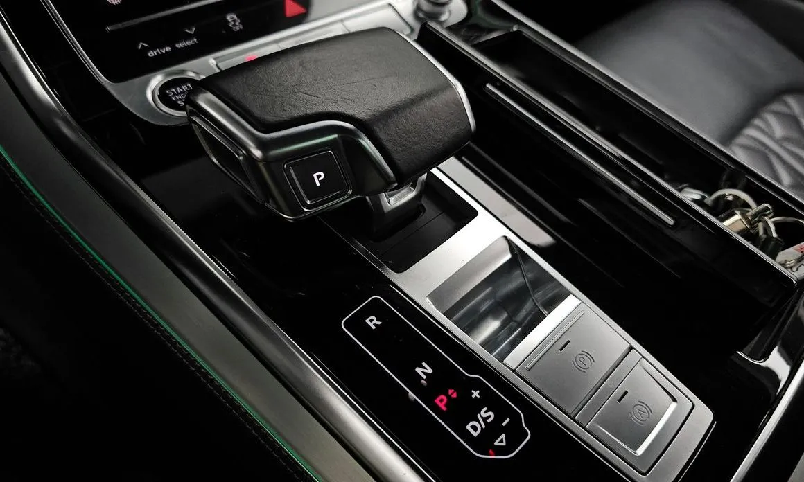 Audi Q7 — фото 6