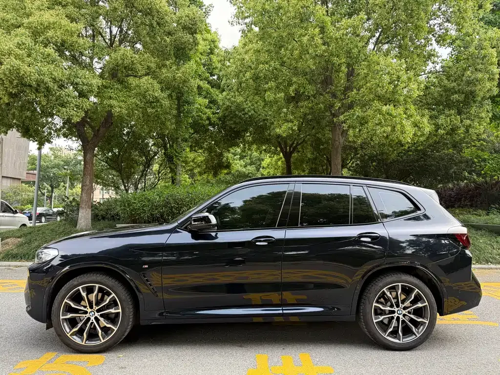BMW X3 — фото 9