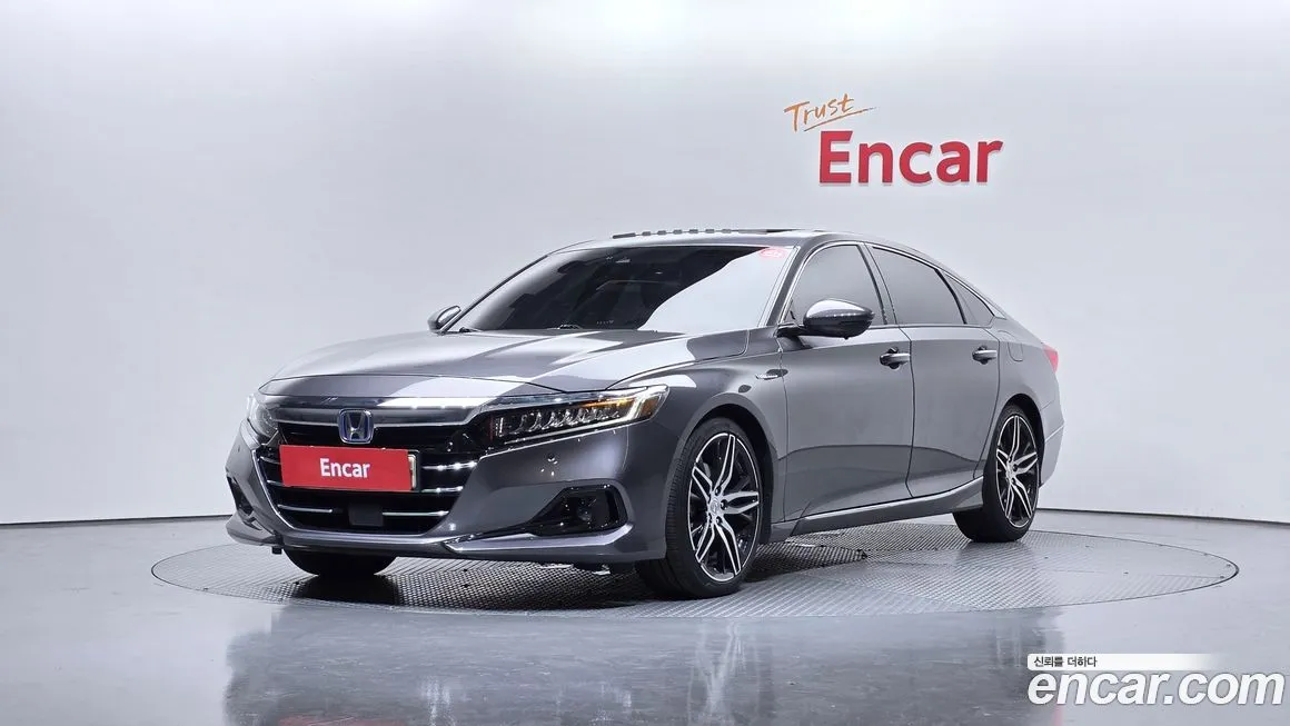Honda Accord — фото 1