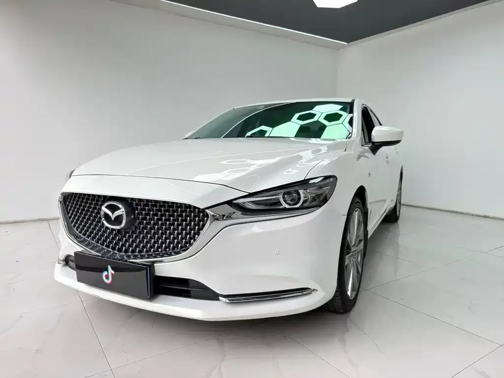 Mazda Atenza — фото 1