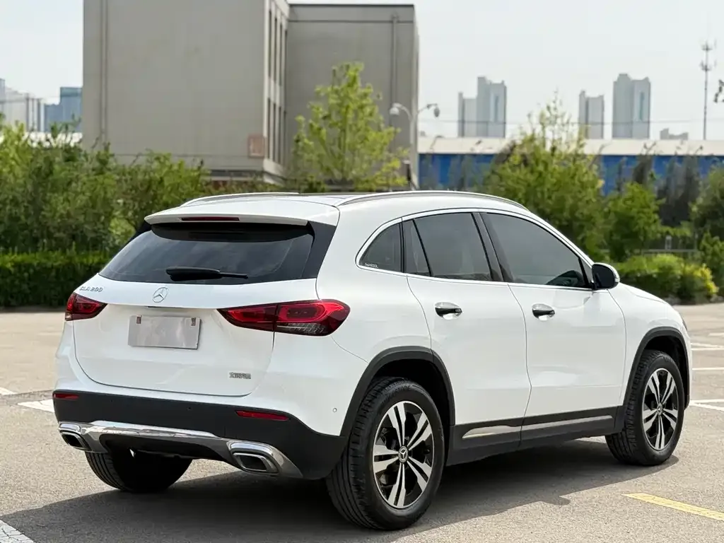 Mercedes-Benz GLA — фото 7