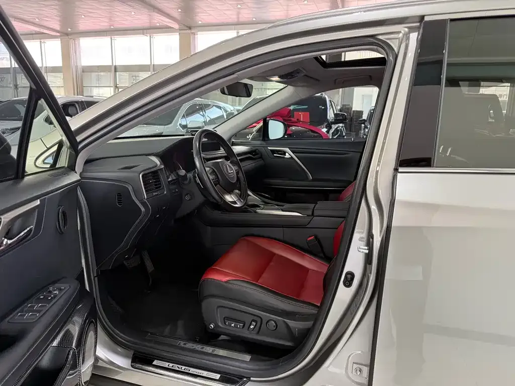 Lexus RX — фото 10