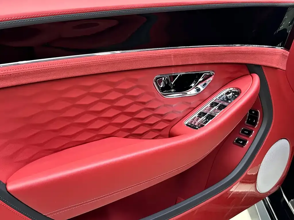 Bentley Continental PHEV — фото 8