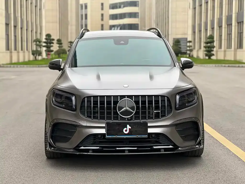 Mercedes-Benz GLB AMG — фото 5